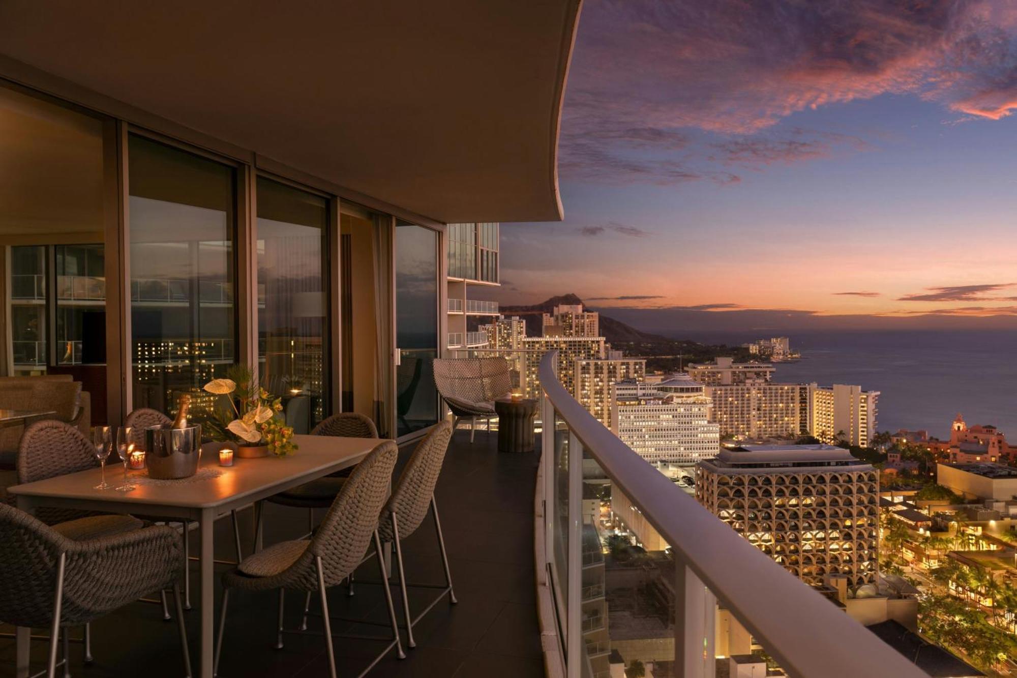 The Ritz-Carlton Residences, Waikiki Beach Hotel Хонолулу Екстериор снимка